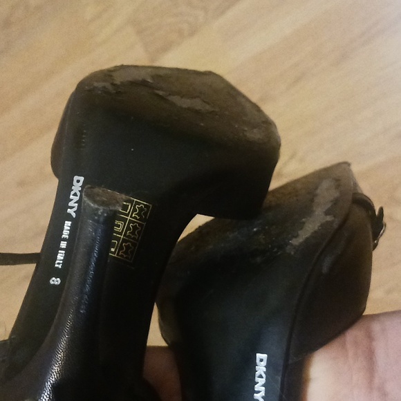 DKNY heels - Picture 6 of 8